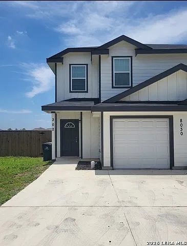3 bed, 2.5 bath, 1225 sqft, $1,650 — Photo 1