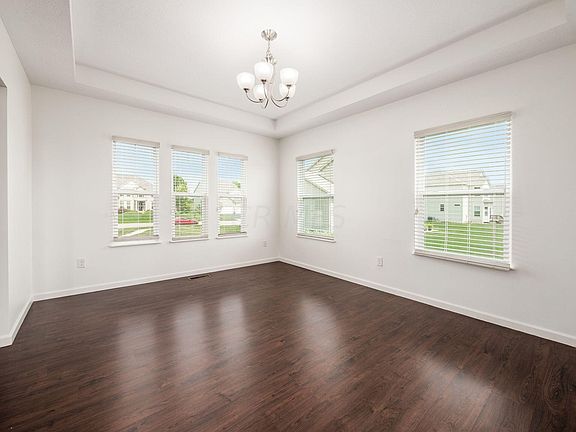 3rd image of 1920 Rocklake Ct