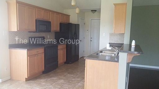 4th image of 131 River Birch Ln