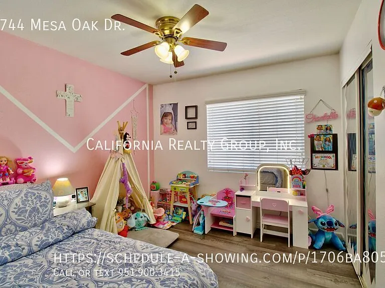 8744 Mesa Oak Dr — Photo 24