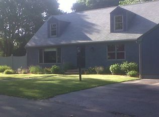 10 Stanton Rd, Stonington, CT 06378