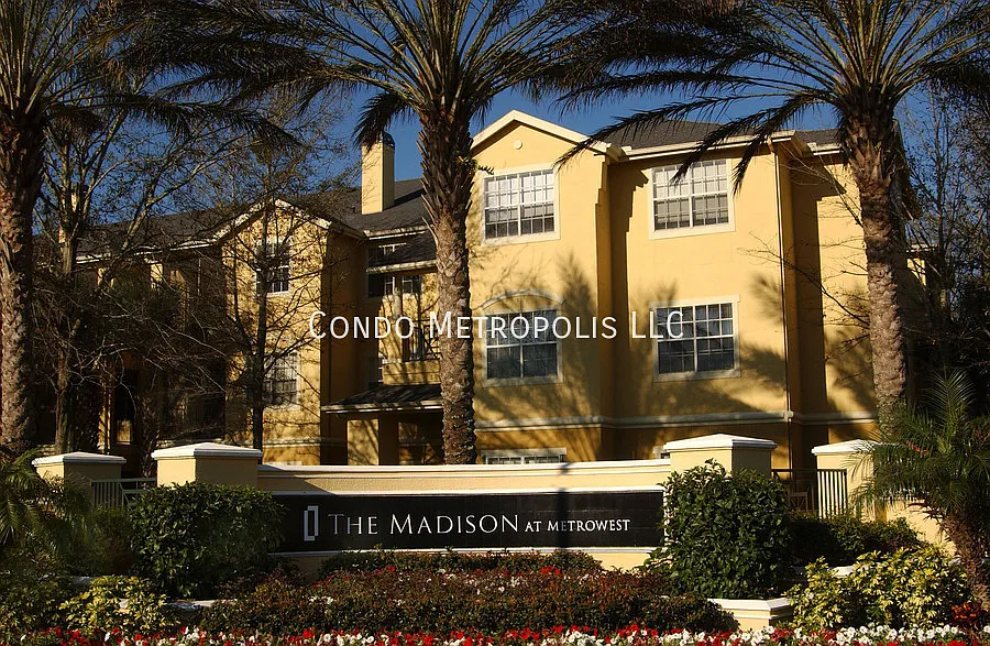 2612 Robert Trent Jones Dr #725