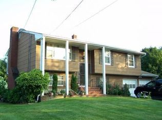 279 Grandview Ave, Piscataway, NJ 08854