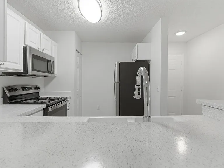 4240 Summer Landing Dr #102 — Photo 5