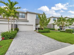 8695 Antarus Dr, Lake Worth, FL 33467