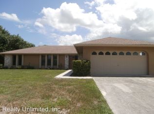 682 SW Jacoby Ave, Port Saint Lucie, FL 34953