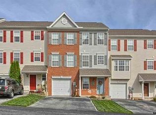 204 Country Ridge Dr, Red Lion, PA 17356