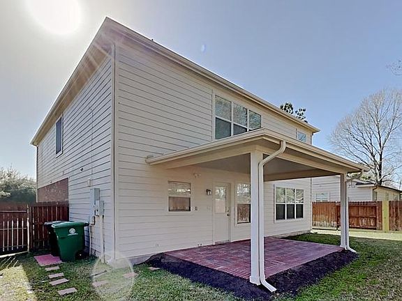 4th image of 2825 Woodspring Forest Dr