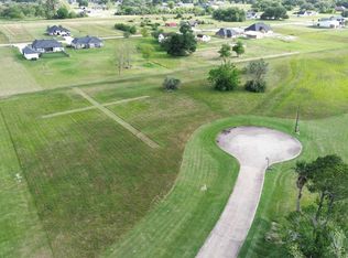 1243 Appaloosa Cir, Angleton, TX 77515