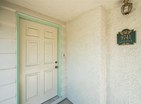 3rd image of 9741 Lochinvar Dr