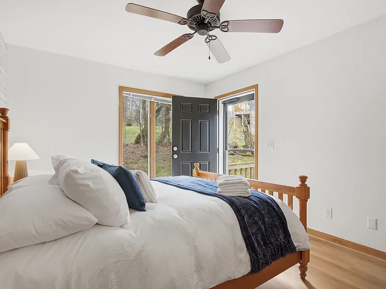111A Charter Hills Rd — Photo 44