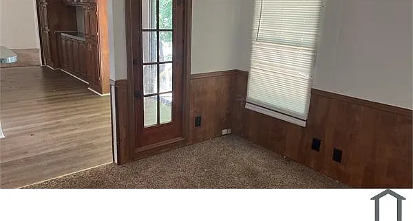 521 E Veterans Memorial Blvd #327 — Photo 3