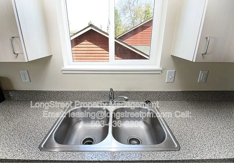1960 NW Taylor Ave #101 — Photo 14