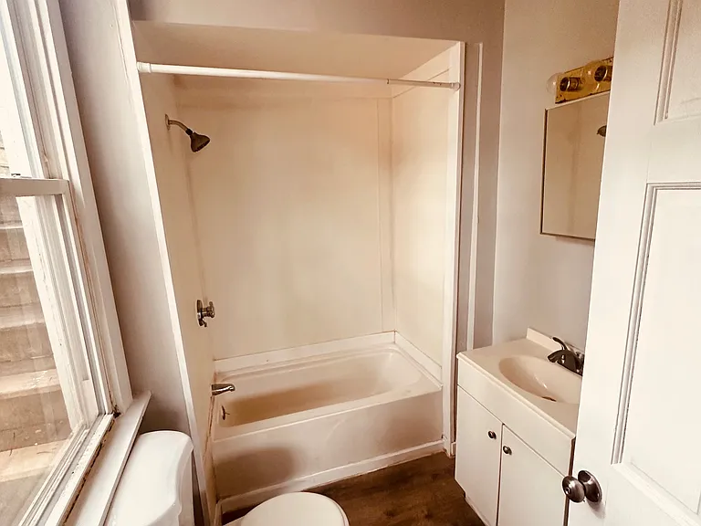 474 County St #14 — Photo 5