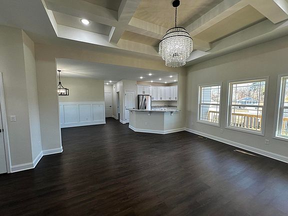 3rd image of 53 Battle Bluff Dr