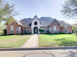 1048 Grand Oaks Ct, China Spring, TX 76633