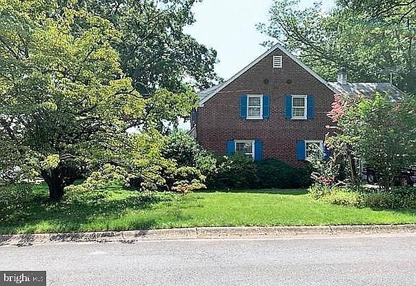2nd image of 288 Green St