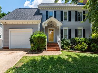 5912 Knollrock Dr, Raleigh, NC 27612
