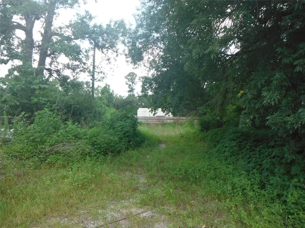 12397 Highway 105 E, Conroe, TX 77306