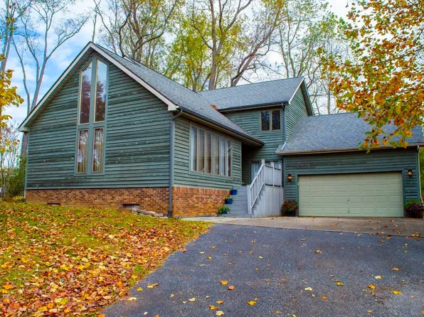 154 Dorothy Ln, Raceland, KY 41169