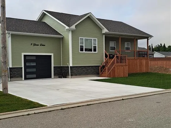 9 Green Drive, Stephenville, NL A2N3R6