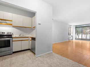 300 Newark St APT 1D, Hoboken, NJ 07030
