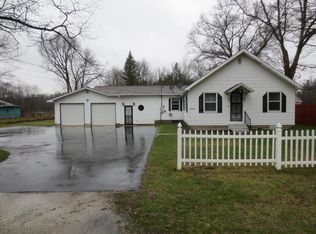 3796 Hall Rd, Muskegon, MI 49442