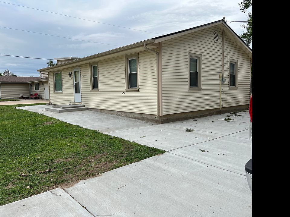 Concrete driveway and sidewalk recently added