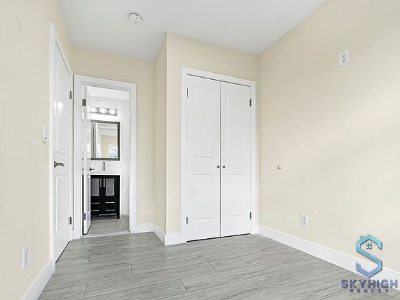 5th image of 1079 Lafayette Ave #302