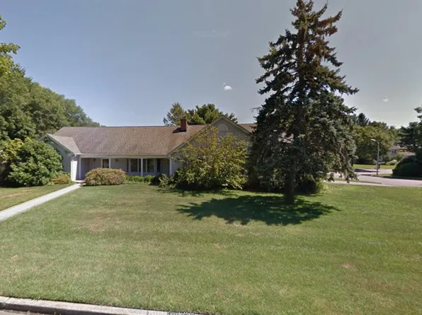 2 Harmon Court, Stony Brook, NY 11790