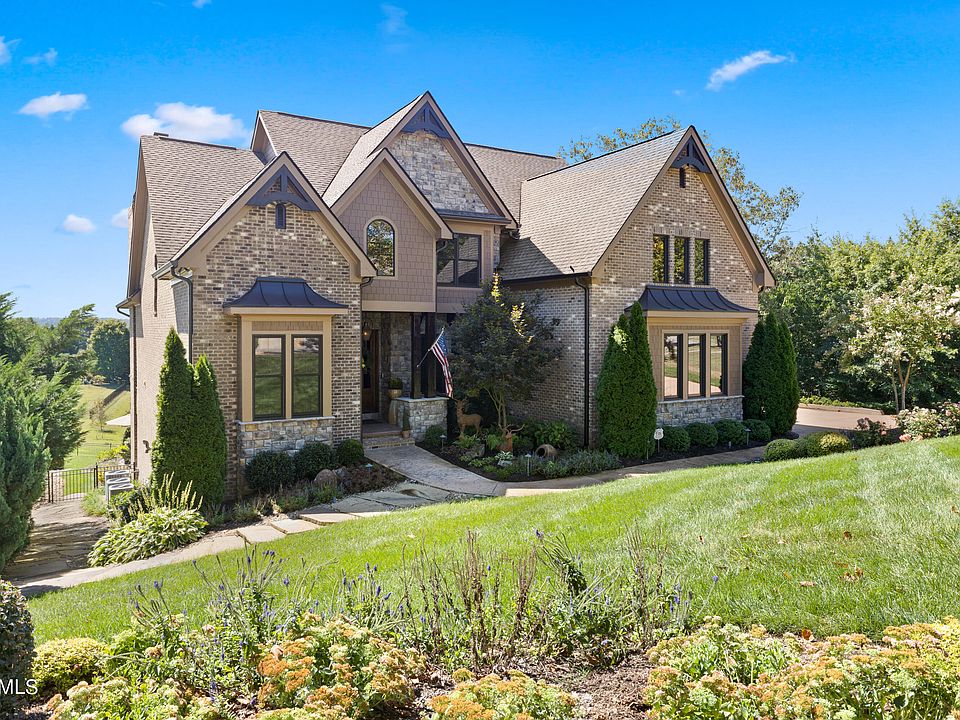 1st image of 539 Lone Willow Dr