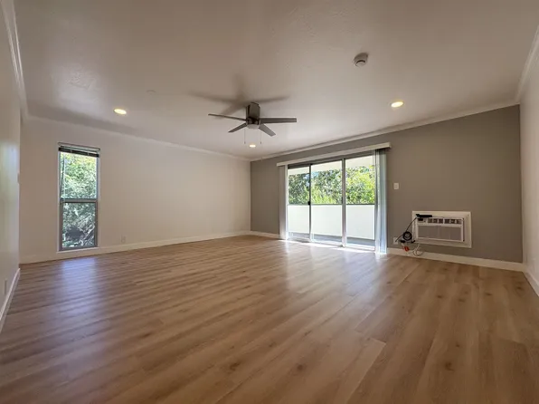 899 Webster St, Palo Alto, CA