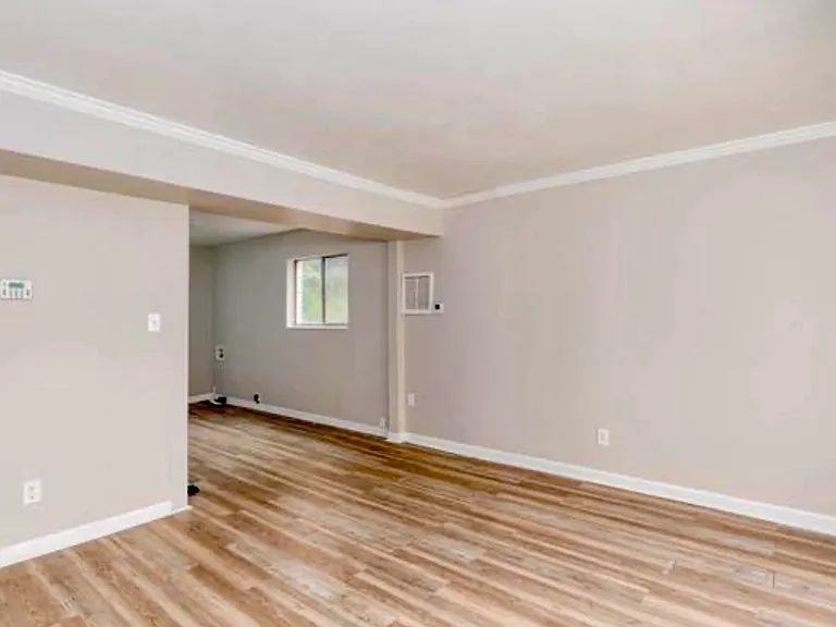 7728 Rugby Ave — Photo 4