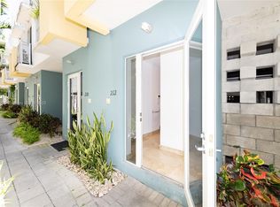 212 Washington Ave #9, Miami Beach, FL 33139