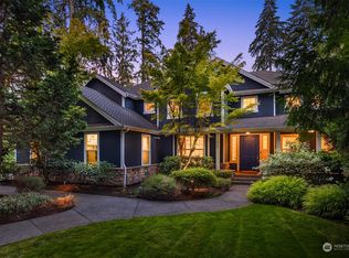 10449 SE 22nd St, Bellevue, WA