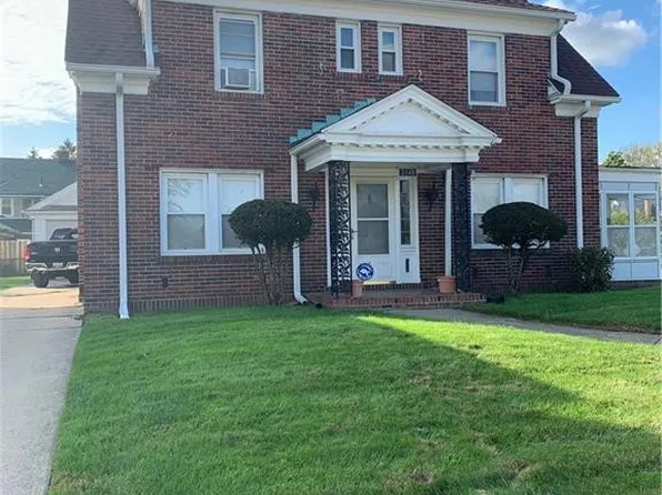 2149 Upton Ave, Toledo, OH 43607