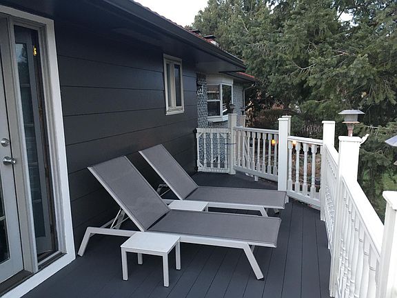 outdoor furniture included