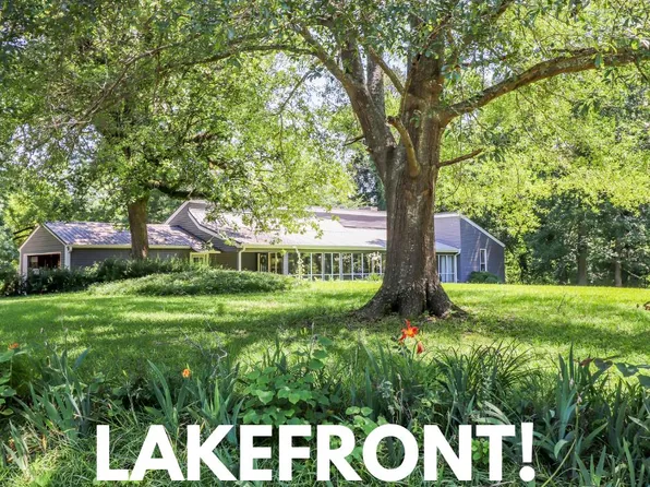 329 S Pine Lake Dr, Batesville, MS 38606