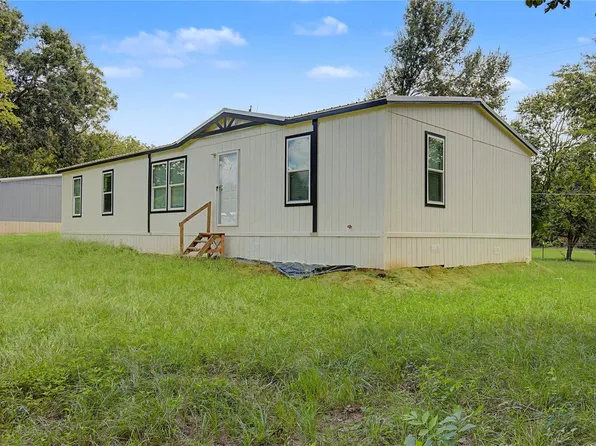 235 W Houston St, Lovelady, TX 75851