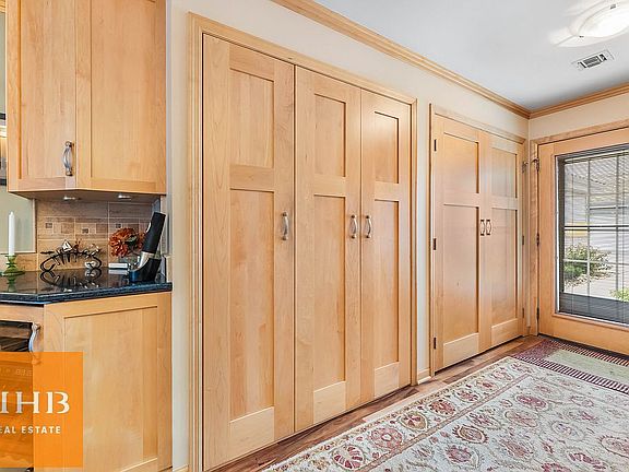 2nd image of 5375 Mariners Cove Dr Unit 104