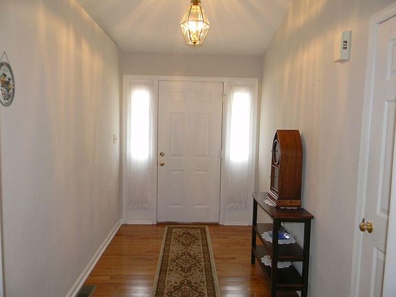 Foyer Entry