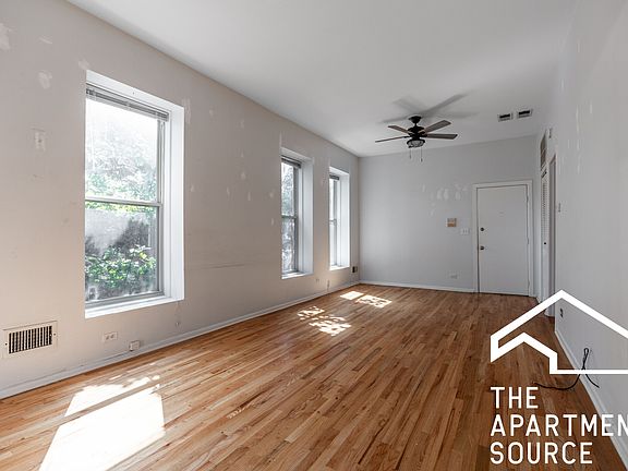 5th image of 2732 W Chicago Ave #2R