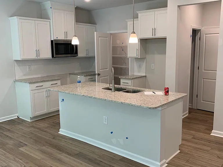 233 Broomside Ave — Photo 3