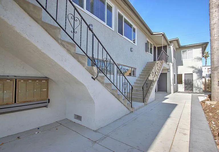 4659 Oregon St — Photo 16