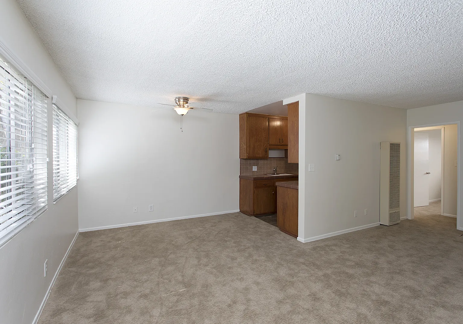 Bel Air Apartments — Photo 3