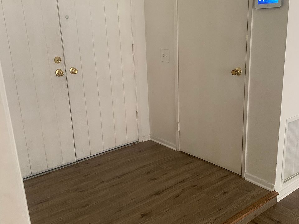 1st image of 1648 Armory Rd