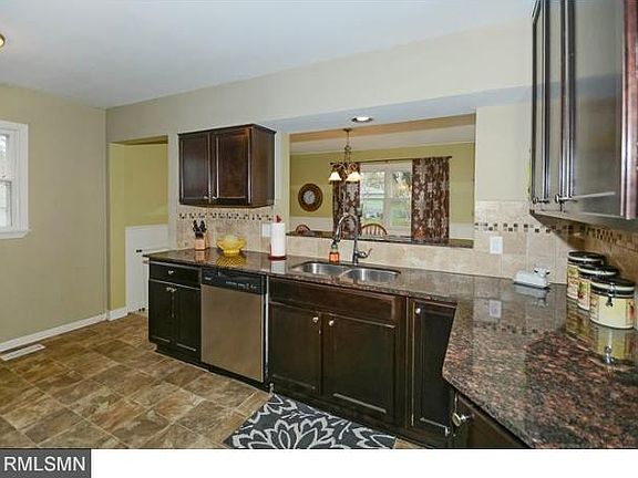 4th image of 6016 Garbe Ave