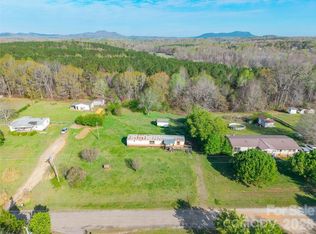 116 Twisted Oak Ln, Gastonia, NC