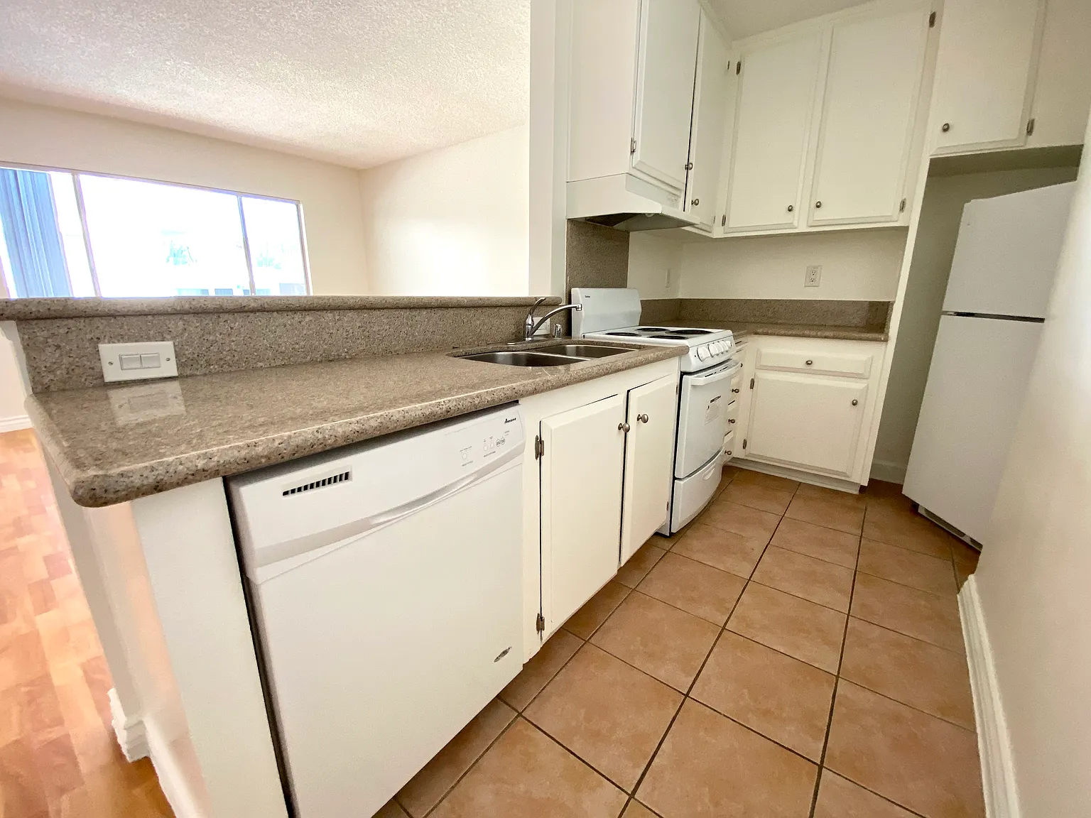 1 bed, $1,845 — Photo 3