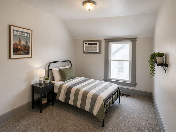 4th image of 716 Broadway Ave N #2